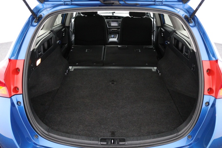 Toyota Auris Touring Sports - 1.8 Hybrid 25