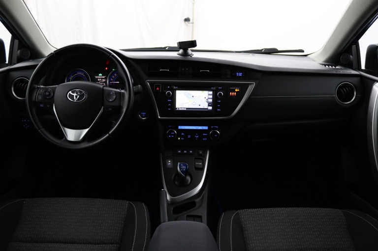 Toyota Auris Touring Sports - 1.8 Hybrid 4