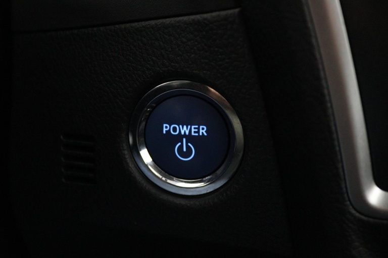 Toyota Auris Touring Sports - 1.8 Hybrid 40