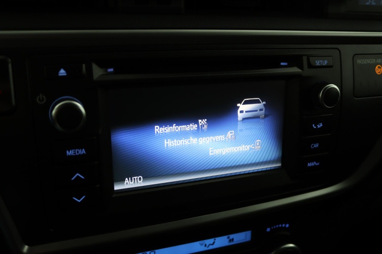 Toyota Auris Touring Sports - 1.8 Hybrid 43