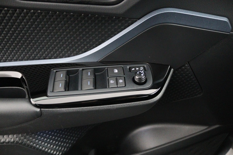 Toyota C-HR - 1.8 Hybrid Style 28