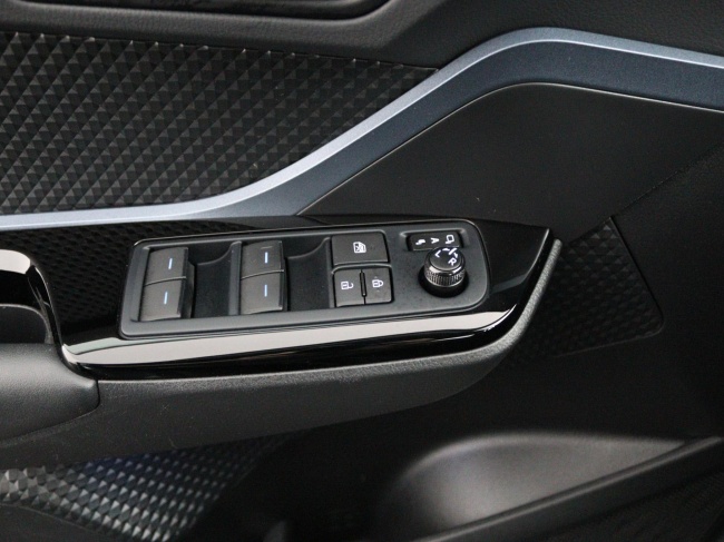 Toyota C-HR - 1.8 Hybrid Style