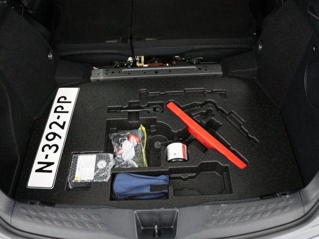 Toyota C-HR - 1.8 Hybrid Style