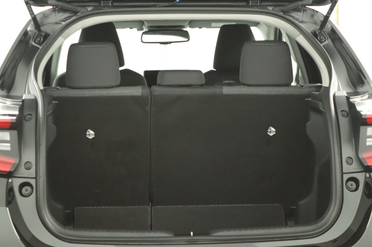 Toyota Yaris - 1.5 Hybrid 115 First Edition 24