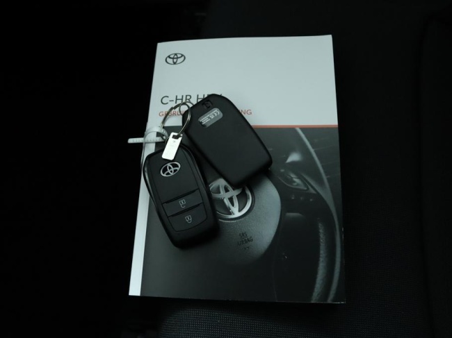 Toyota C-HR - 1.8 Hybrid 140 Dynamic