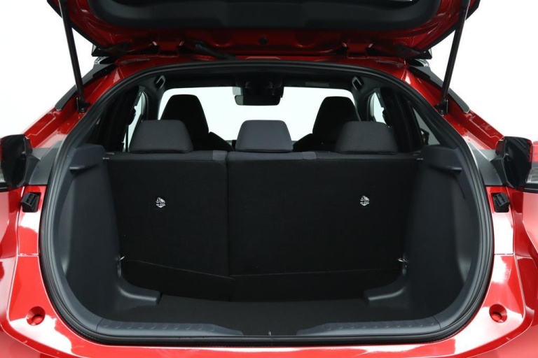 Toyota C-HR - 1.8 Hybrid 140 Dynamic 24