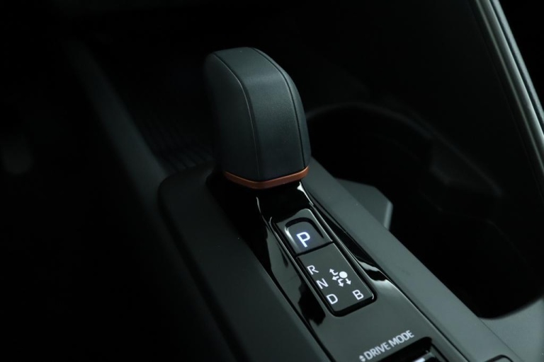 Toyota C-HR - 1.8 Hybrid 140 Dynamic 26