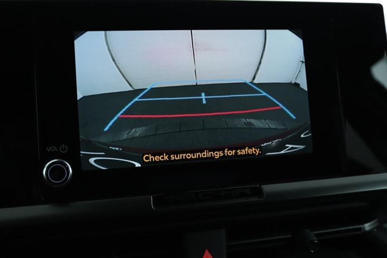 Toyota C-HR - 1.8 Hybrid 140 Dynamic 8