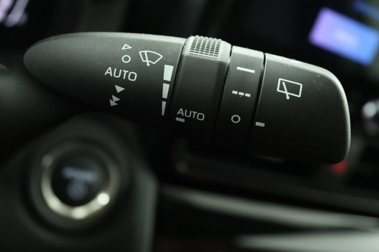 Toyota Yaris Cross - 1.5 Hybrid 115 Dynamic 31