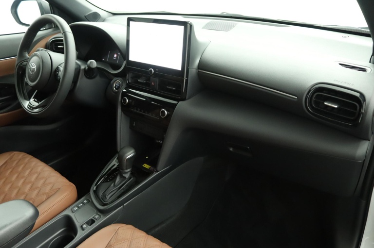 Toyota Yaris Cross - 1.5 Hybrid 115 Dynamic 42