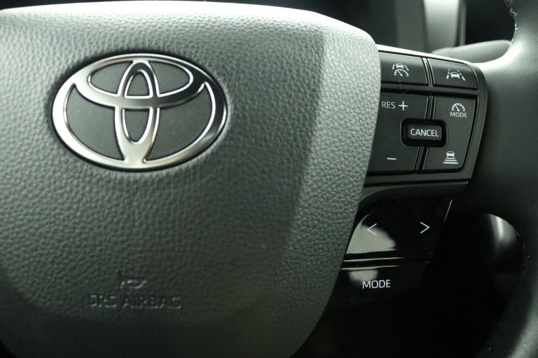 Toyota C-HR - 2.0 Plug-in Hybrid 220 ADG Limited Edition 21