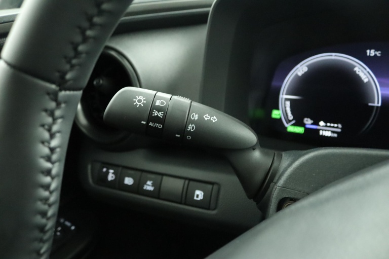 Toyota C-HR - 2.0 Plug-in Hybrid 220 ADG Limited Edition 31