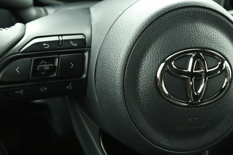 Toyota Aygo X - 1.0 VVT-i MT Play 19