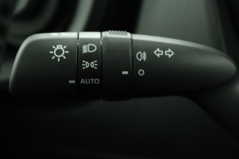 Toyota Aygo X - 1.0 VVT-i MT Play 30