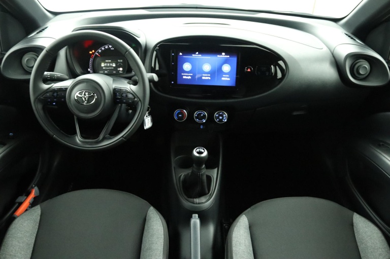 Toyota Aygo X - 1.0 VVT-i MT Play 4