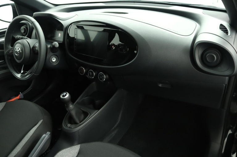 Toyota Aygo X - 1.0 VVT-i MT Play 42