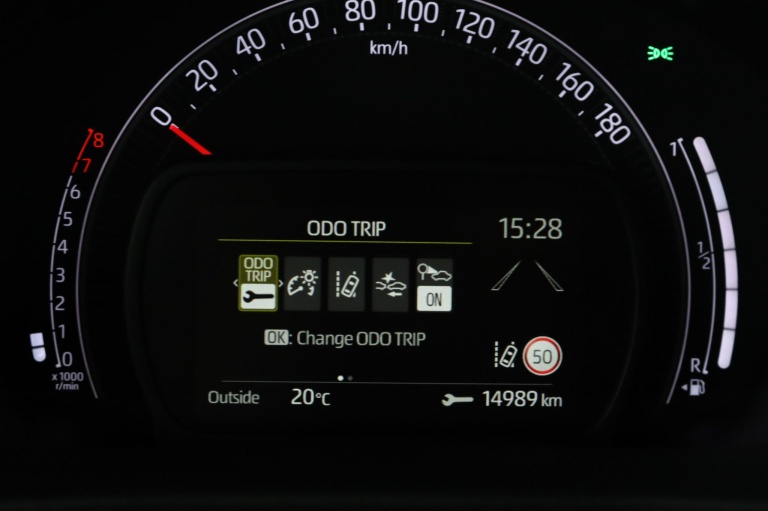 Toyota Aygo X - 1.0 VVT-i MT Play 49