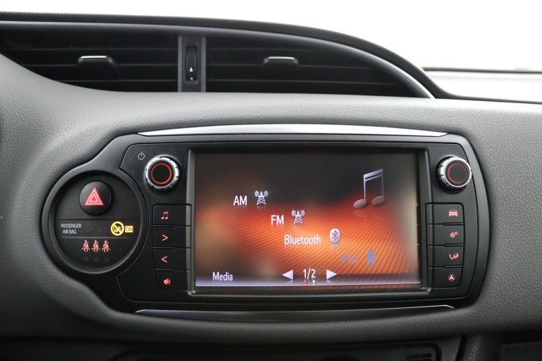 Toyota Yaris - 1.0 VVT-i Aspiration 13