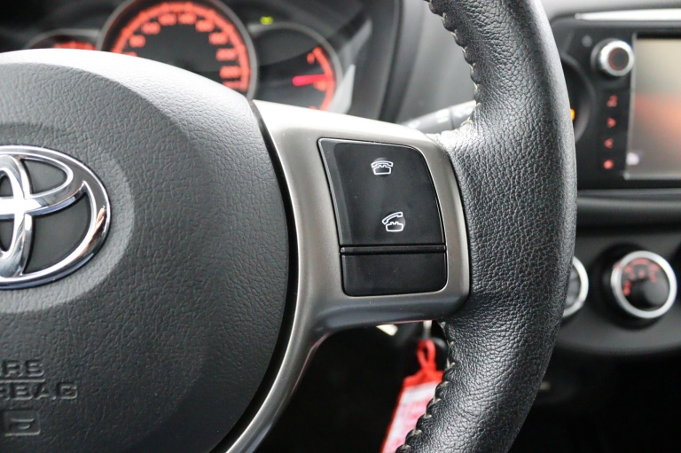 Toyota Yaris - 1.0 VVT-i Aspiration 18