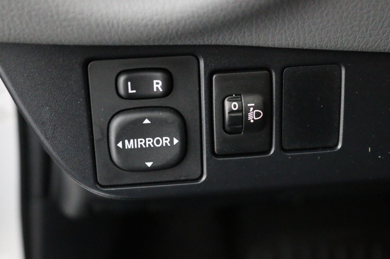 Toyota Yaris - 1.0 VVT-i Aspiration 23