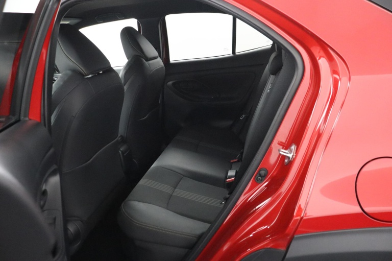 Toyota Yaris Cross - 1.5 Hybrid Adventure AWD 18