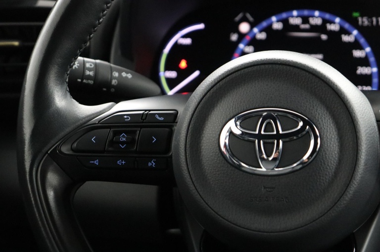 Toyota Yaris Cross - 1.5 Hybrid Adventure AWD 19