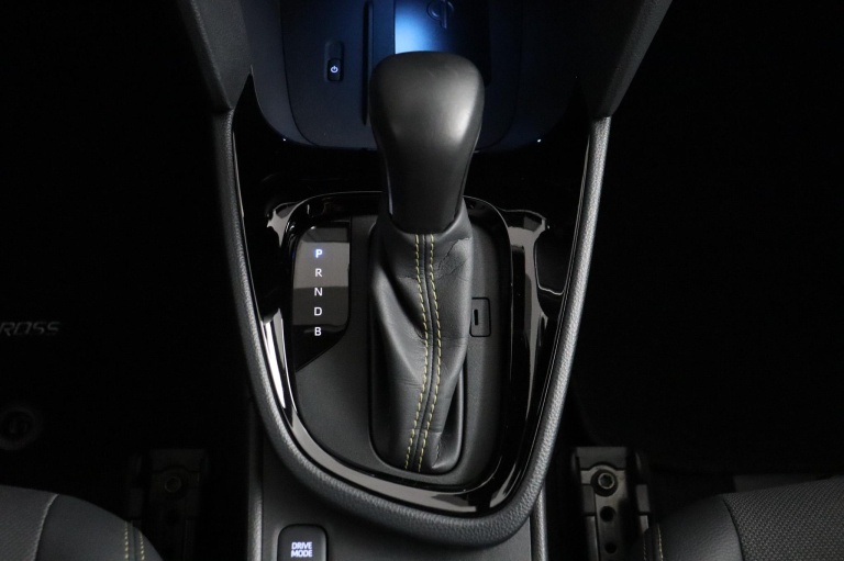 Toyota Yaris Cross - 1.5 Hybrid Adventure AWD 26