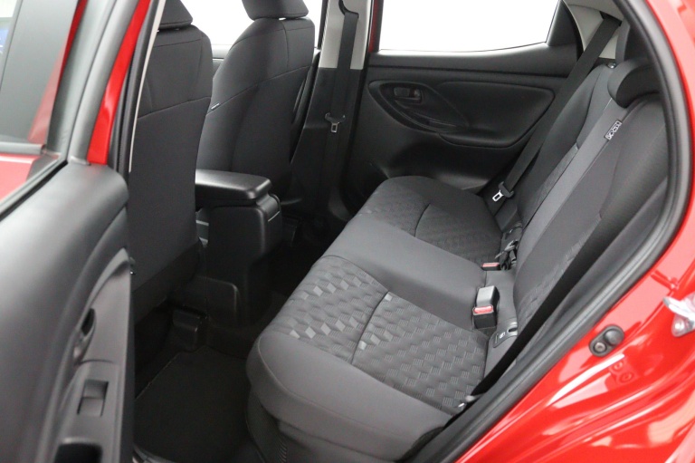 Toyota Yaris - 1.5 Hybrid 115 Comfort 12