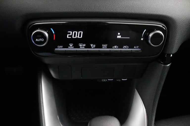 Toyota Yaris - 1.5 Hybrid 115 Comfort 17