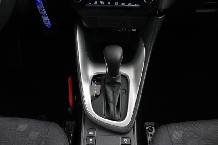 Toyota Yaris - 1.5 Hybrid 115 Comfort 22