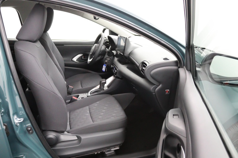 Toyota Yaris - 1.5 Hybrid 115 Comfort 11