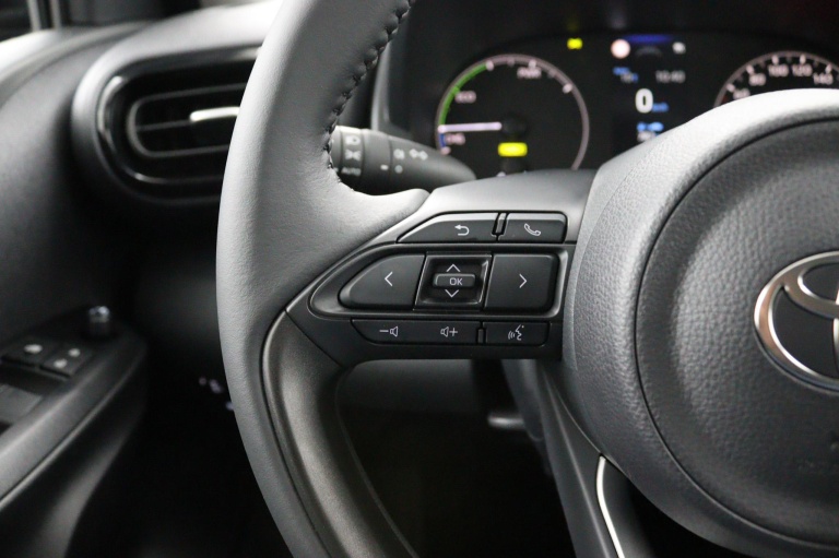 Toyota Yaris - 1.5 Hybrid 115 Comfort 17