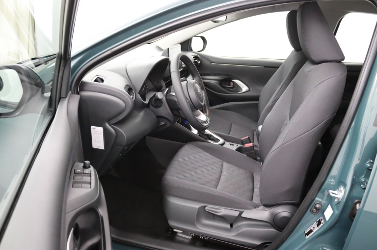 Toyota Yaris - 1.5 Hybrid 115 Comfort 9