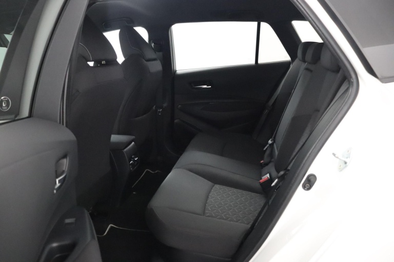 Toyota Corolla Touring Sports - 2.0 Hybrid Executive Limited 18