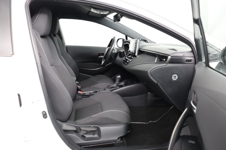 Toyota Corolla Touring Sports - 2.0 Hybrid Executive Limited 22