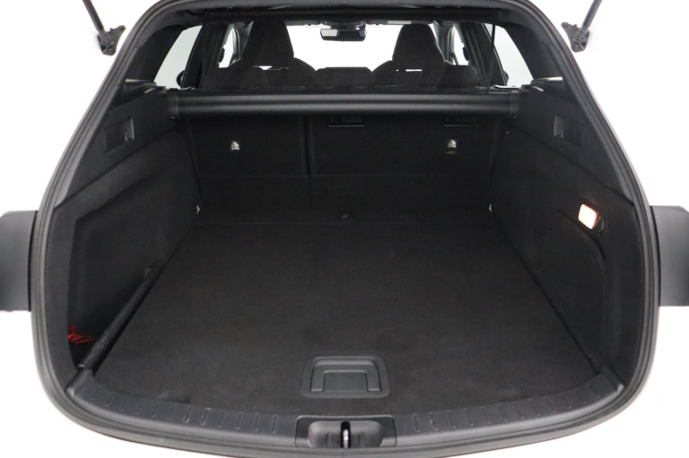 Toyota Corolla Touring Sports - 2.0 Hybrid Executive Limited 24