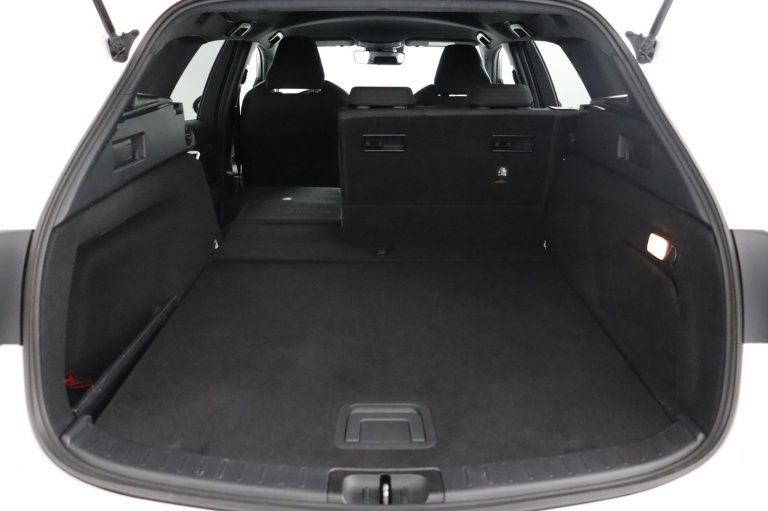 Toyota Corolla Touring Sports - 2.0 Hybrid Executive Limited 25