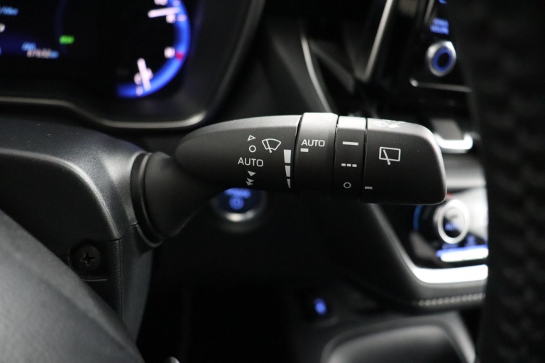 Toyota Corolla Touring Sports - 2.0 Hybrid Executive Limited 31