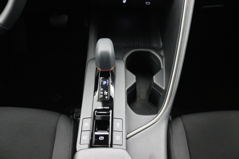 Toyota C-HR - 2.0 Plug-in Hybrid 220 Dynamic 17