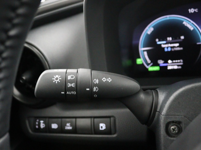 Toyota C-HR - 2.0 Plug-in Hybrid 220 Dynamic