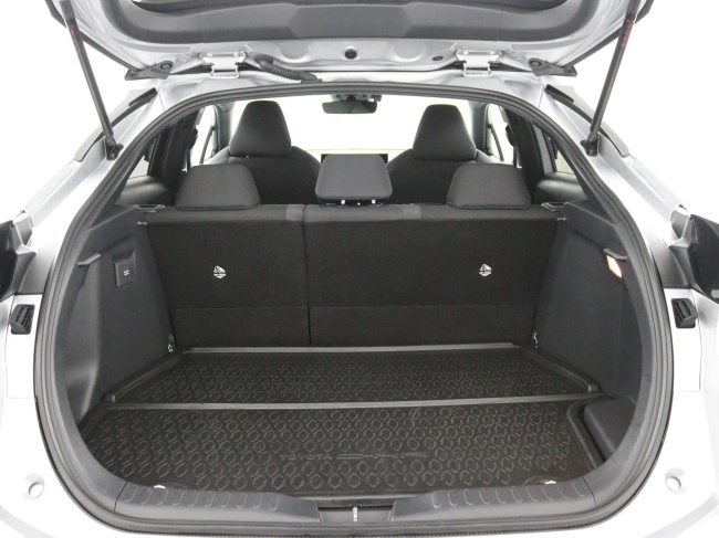 Toyota C-HR - 2.0 Plug-in Hybrid 220 Dynamic