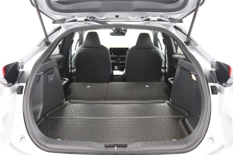 Toyota C-HR - 2.0 Plug-in Hybrid 220 Dynamic 27