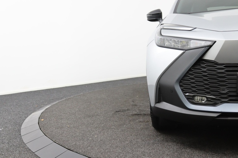 Toyota C-HR - 2.0 Plug-in Hybrid 220 Dynamic 32