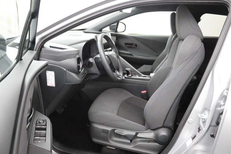 Toyota C-HR - 2.0 Plug-in Hybrid 220 Dynamic 9