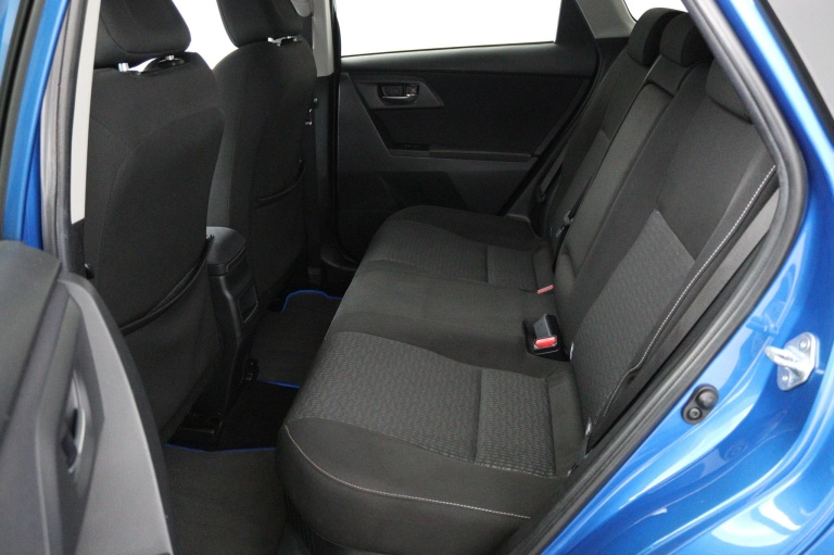Toyota Auris Touring Sports - 1.8 Hybrid 18