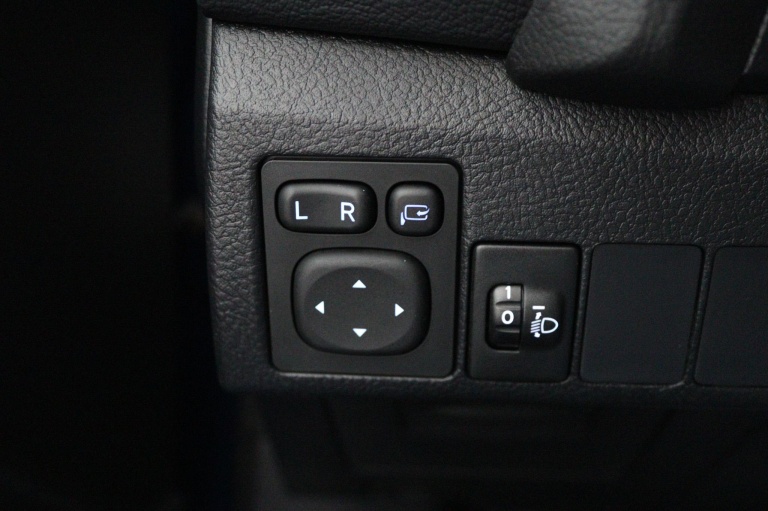 Toyota Auris Touring Sports - 1.8 Hybrid 29