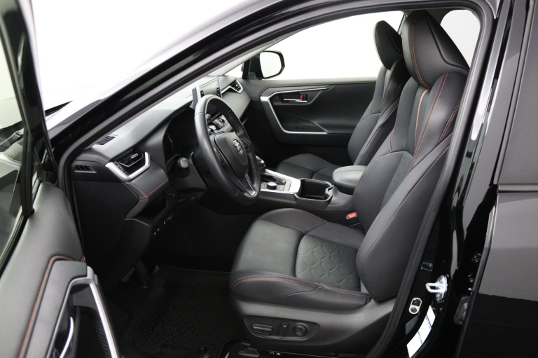 Toyota RAV4 - 2.5 Hybrid AWD 17