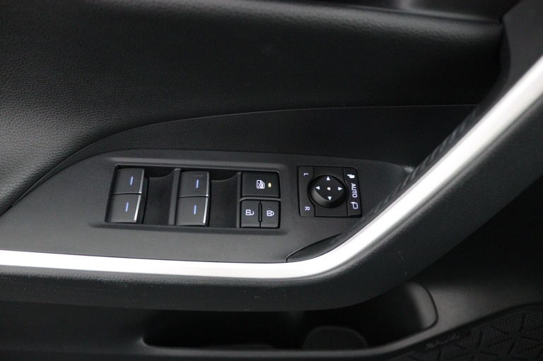 Toyota RAV4 - 2.5 Hybrid AWD 28