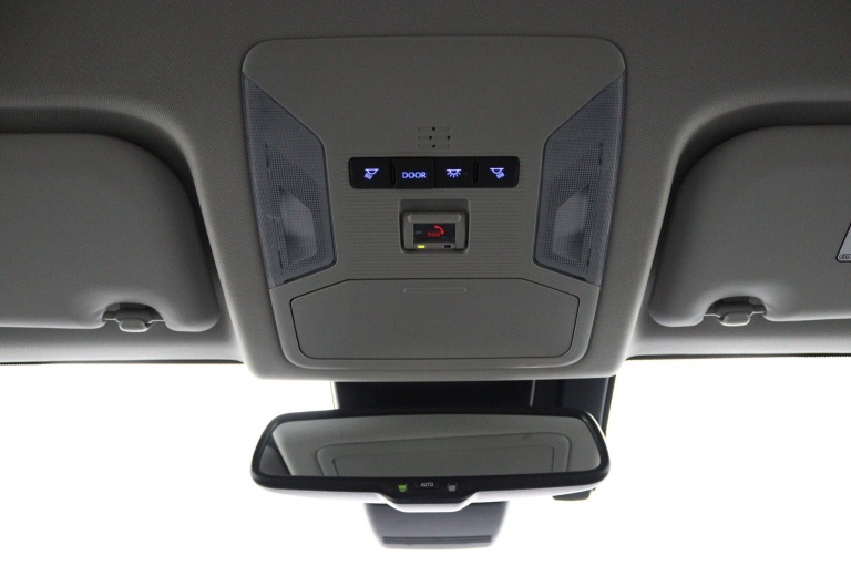 Toyota RAV4 - 2.5 Hybrid AWD 32