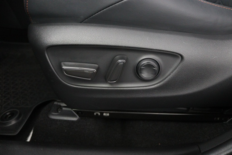 Toyota RAV4 - 2.5 Hybrid AWD 38